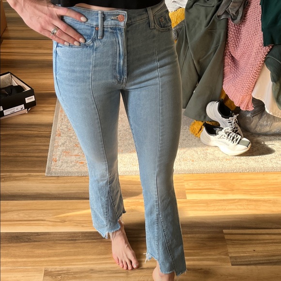 MOTHER Denim - MOTHER Jeans Insider Step Crop Pointy Fray Size 26 (fits like 25)